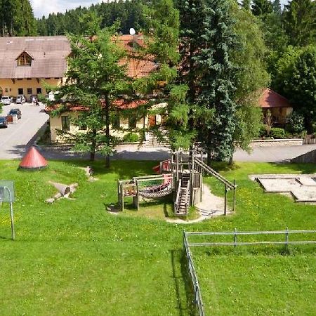 Hotel-Gasthof Zum Suessen Grund Альбштадт Экстерьер фото